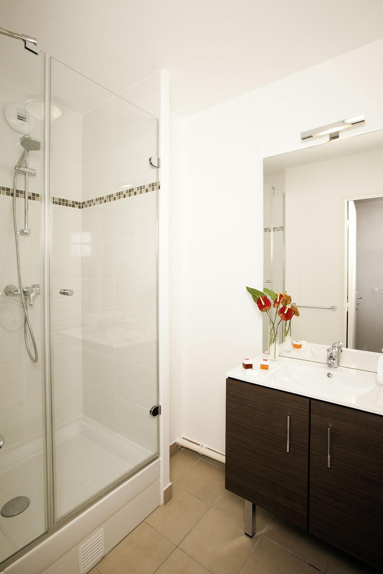 Sejours & Affaires Paris Bagneux Apartment Bagneux  Bagian luar foto